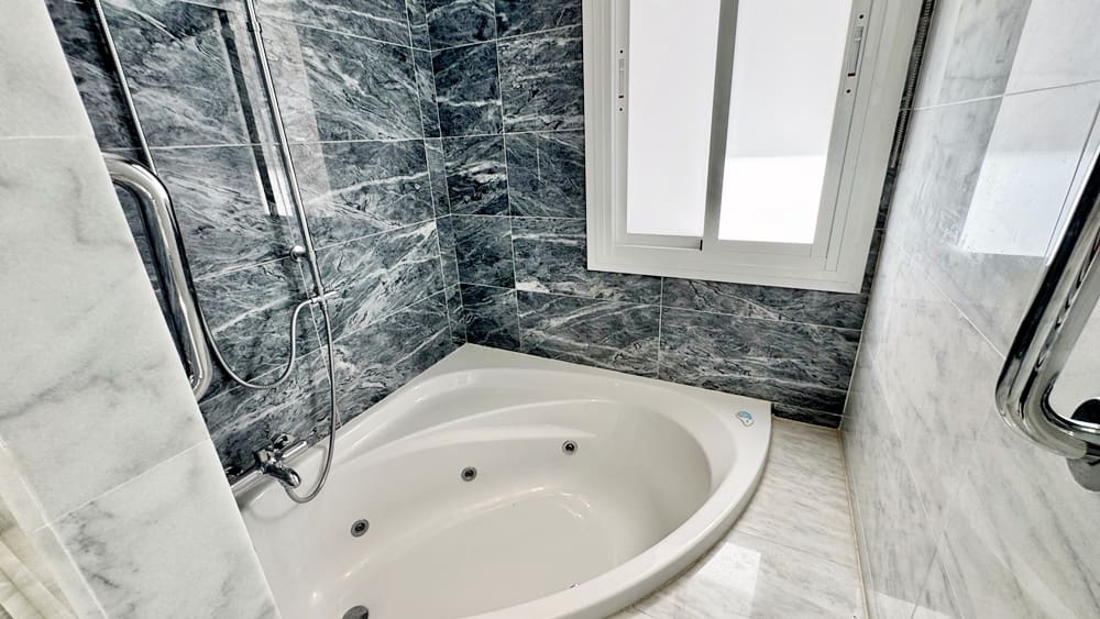 Apartamento de 2 habitaciones en Hacienda del Alamo en venta con piscina garaje - 199.950 € (Ref: 10021444)