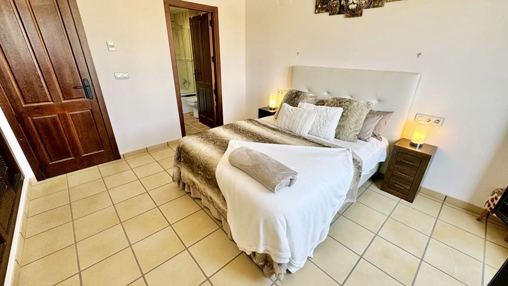 3 sypialnia Apartament na sprzedaż w Hacienda del Alamo z basenem garażem - 189 950 € (Ref: 10024435)