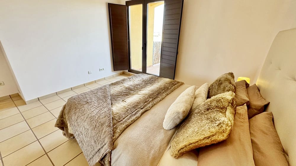 3 sypialnia Apartament na sprzedaż w Hacienda del Alamo z basenem garażem - 189 950 € (Ref: 10024435)