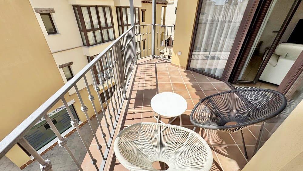 3 sypialnia Apartament na sprzedaż w Hacienda del Alamo z basenem garażem - 189 950 € (Ref: 10024435)