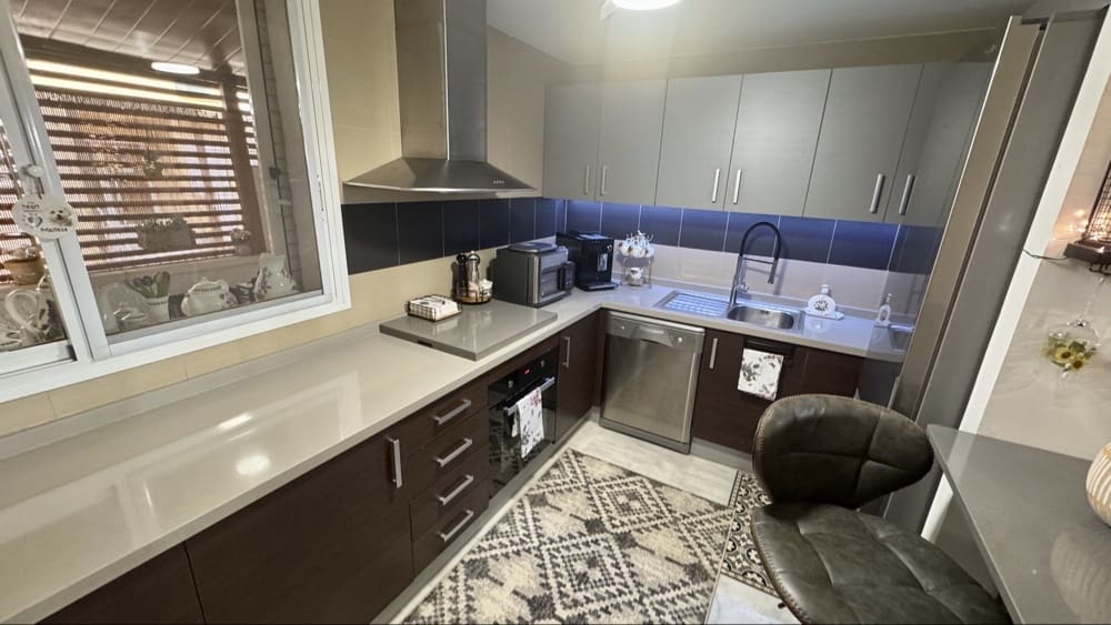 3 bedroom Apartment for sale in Hacienda del Alamo with pool garage - € 259,950 (Ref: 10024798)
