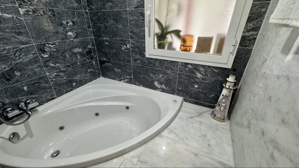 3 bedroom Apartment for sale in Hacienda del Alamo with pool garage - € 259,950 (Ref: 10024798)