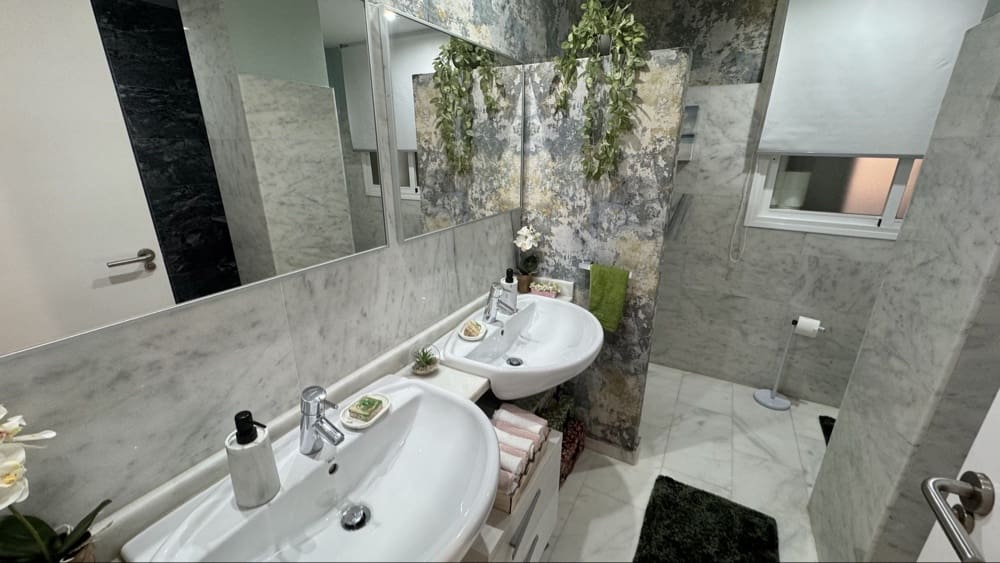 3 bedroom Apartment for sale in Hacienda del Alamo with pool garage - € 259,950 (Ref: 10024798)