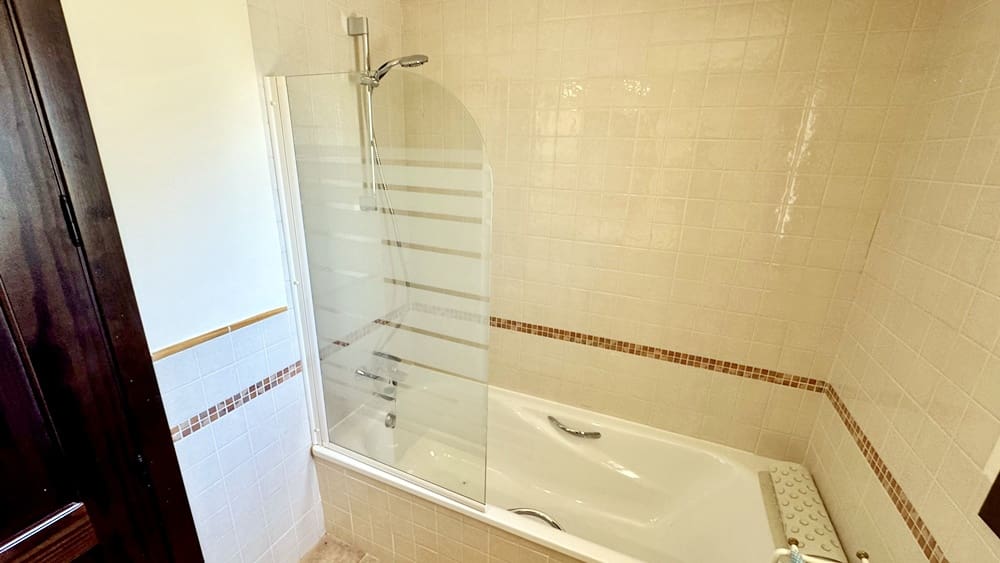 Chalet de 3 habitaciones en Hacienda del Alamo en venta con piscina garaje - 455.000 € (Ref: 10026255)
