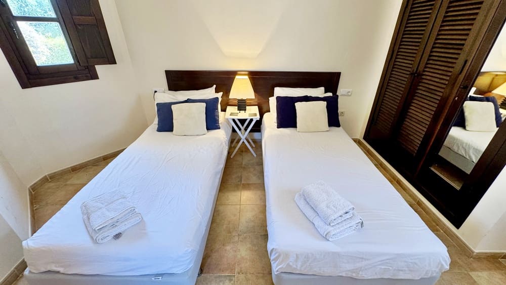 Chalet de 3 habitaciones en Hacienda del Alamo en venta con piscina garaje - 455.000 € (Ref: 10026255)
