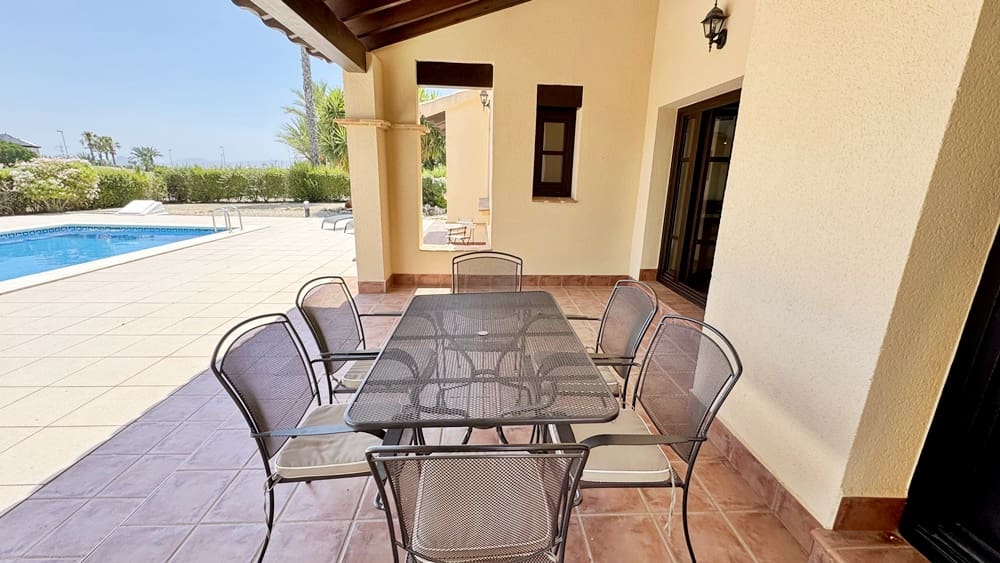 Chalet de 3 habitaciones en Hacienda del Alamo en venta con piscina garaje - 455.000 € (Ref: 10026255)