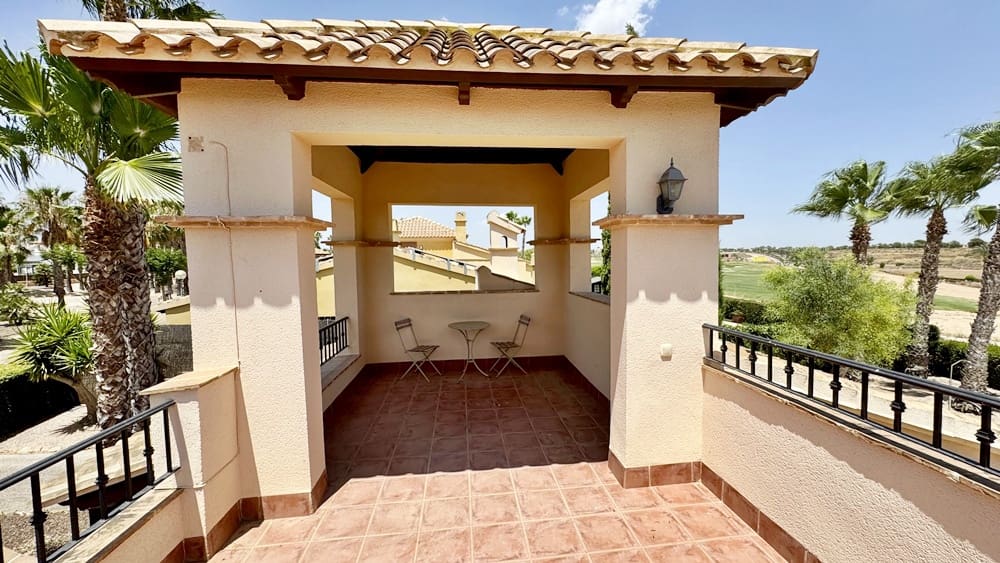 Chalet de 3 habitaciones en Hacienda del Alamo en venta con piscina garaje - 455.000 € (Ref: 10026255)