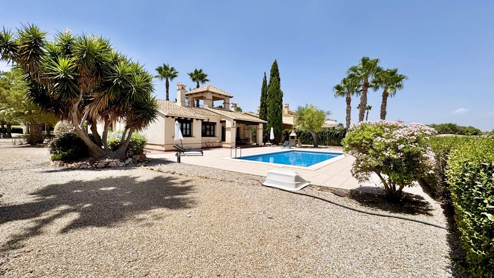 Chalet de 3 habitaciones en Hacienda del Alamo en venta con piscina garaje - 455.000 € (Ref: 10026255)