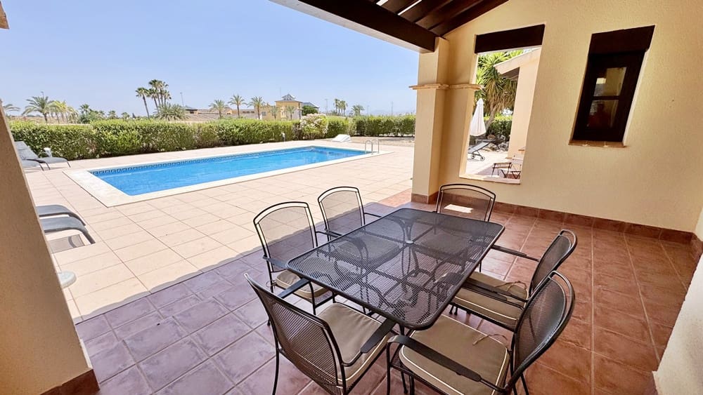 Chalet de 3 habitaciones en Hacienda del Alamo en venta con piscina garaje - 455.000 € (Ref: 10026255)