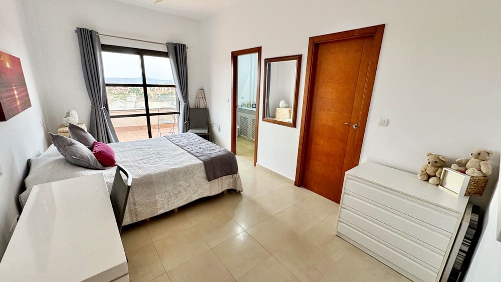 3 sovrum Villa till salu i Hacienda del Alamo med pool garage - 335 000 € (Ref: 10054335)
