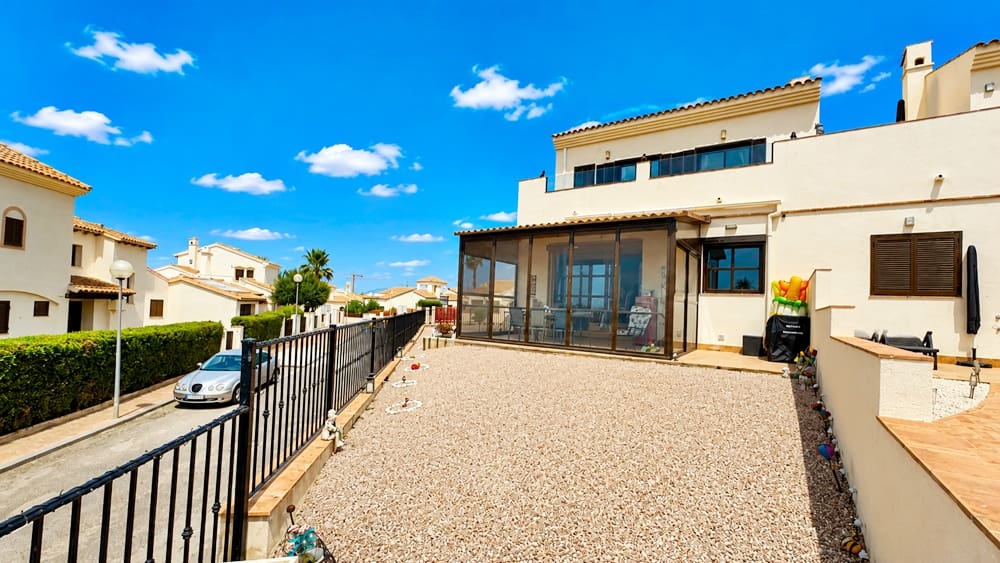 3 sovrum Villa till salu i Hacienda del Alamo med pool garage - 335 000 € (Ref: 10054335)