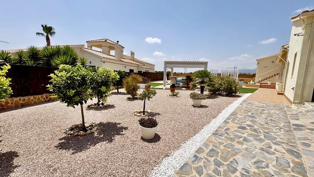 3 makuuhuone Huvila myytävänä paikassa Hacienda del Alamo, Fuente Alamo de Murcia mukana uima-altaan 
autotalli - 595 000 € (Ref: 10070194)