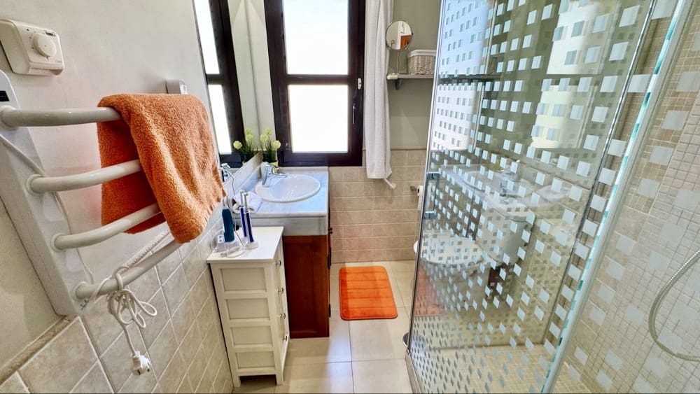 3 makuuhuone Huvila myytävänä paikassa Hacienda del Alamo mukana uima-altaan 
autotalli - 595 000 € (Ref: 10070194)