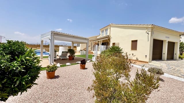 3 makuuhuone Huvila myytävänä paikassa Hacienda del Alamo, Fuente Alamo de Murcia mukana uima-altaan 
autotalli - 595 000 € (Ref: 10070194)