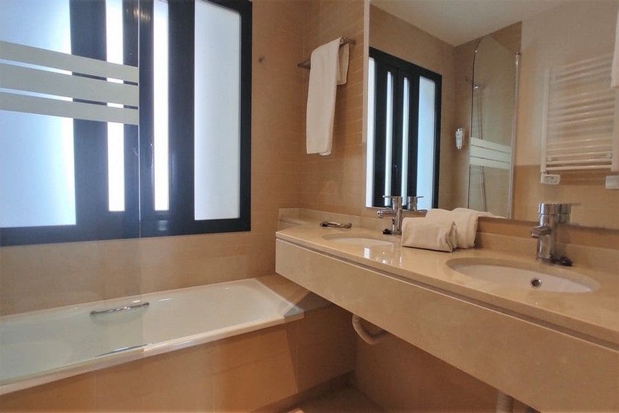 2 chambre Villa/Maison à vendre à Hacienda del Alamo avec piscine garage - 151 998 € (Ref: 10076986)