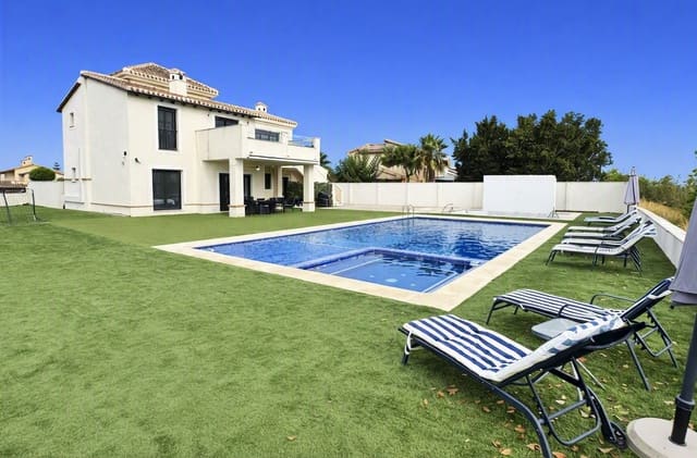 Chalet de 4 habitaciones en Hacienda del Alamo, Fuente Alamo de Murcia en venta con piscina garaje - 695.000 € (Ref: 10076999)