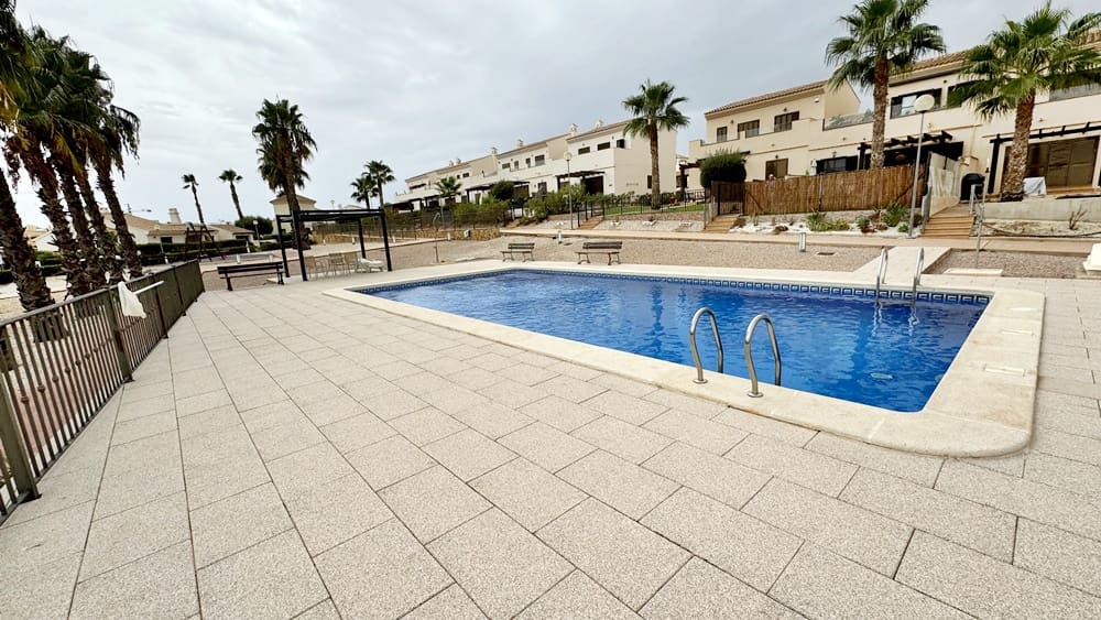 3 quarto Moradia para venda em Hacienda del Alamo com piscina garagem - 335 000 € (Ref: 10081508)