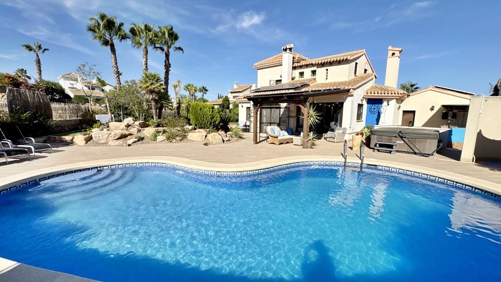 3 soveværelse Lejlighed til salg i Hacienda del Alamo med swimmingpool garage - € 499.950 (Ref: 10095359)