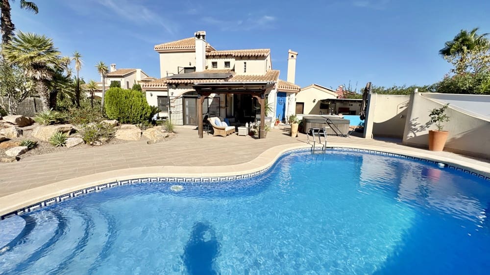 3 soveværelse Lejlighed til salg i Hacienda del Alamo med swimmingpool garage - € 499.950 (Ref: 10095359)