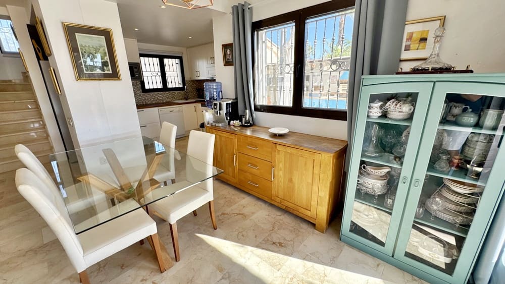 3 soveværelse Lejlighed til salg i Hacienda del Alamo med swimmingpool garage - € 499.950 (Ref: 10095359)
