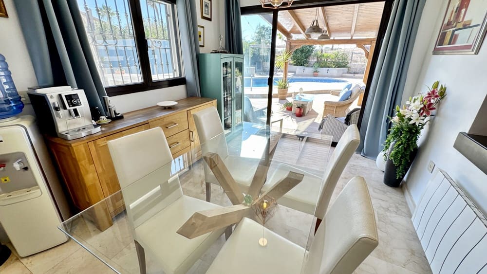 3 soveværelse Lejlighed til salg i Hacienda del Alamo med swimmingpool garage - € 499.950 (Ref: 10095359)