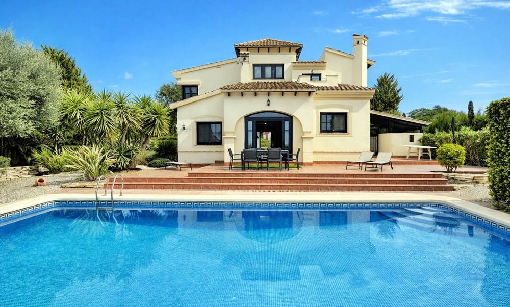 2 slaapkamer Villa te koop in Hacienda del Alamo met zwembad garage - € 455.000 (Ref: 10120263)