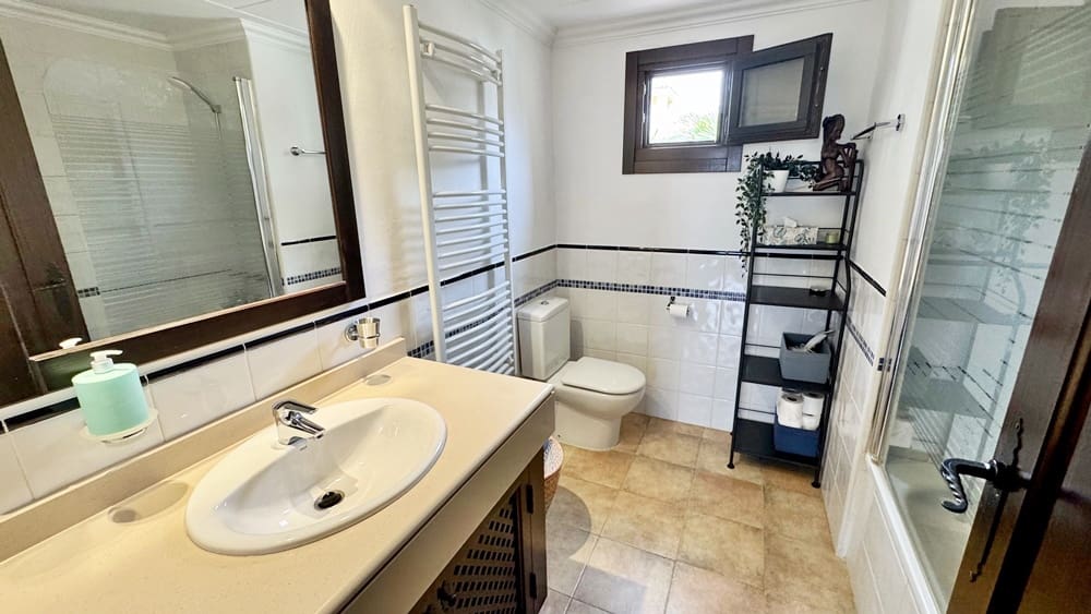 2 slaapkamer Villa te koop in Hacienda del Alamo met zwembad garage - € 455.000 (Ref: 10120263)
