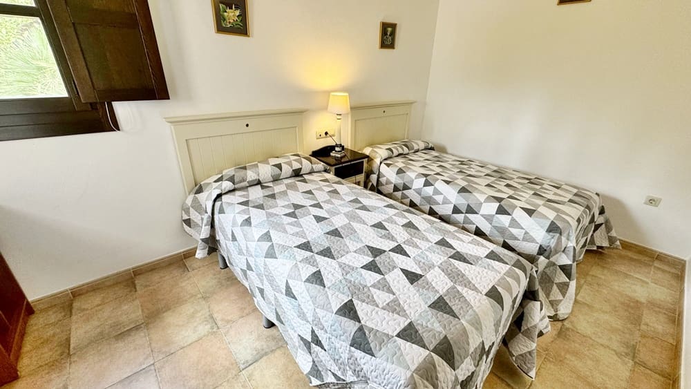 2 slaapkamer Villa te koop in Hacienda del Alamo met zwembad garage - € 455.000 (Ref: 10120263)