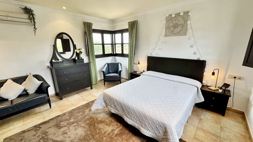 2 slaapkamer Villa te koop in Hacienda del Alamo met zwembad garage - € 455.000 (Ref: 10120263)