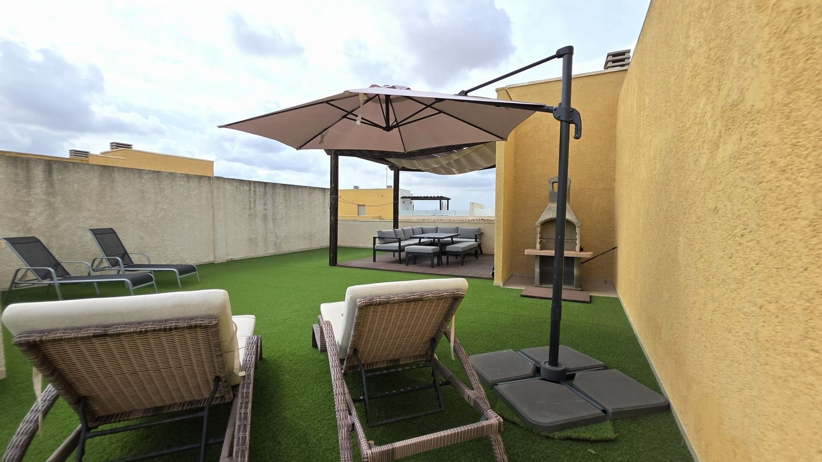 2 Zimmer Apartment zu verkaufen in Hacienda del Alamo mit Pool Garage - 229.000 € (Ref: 10139689)