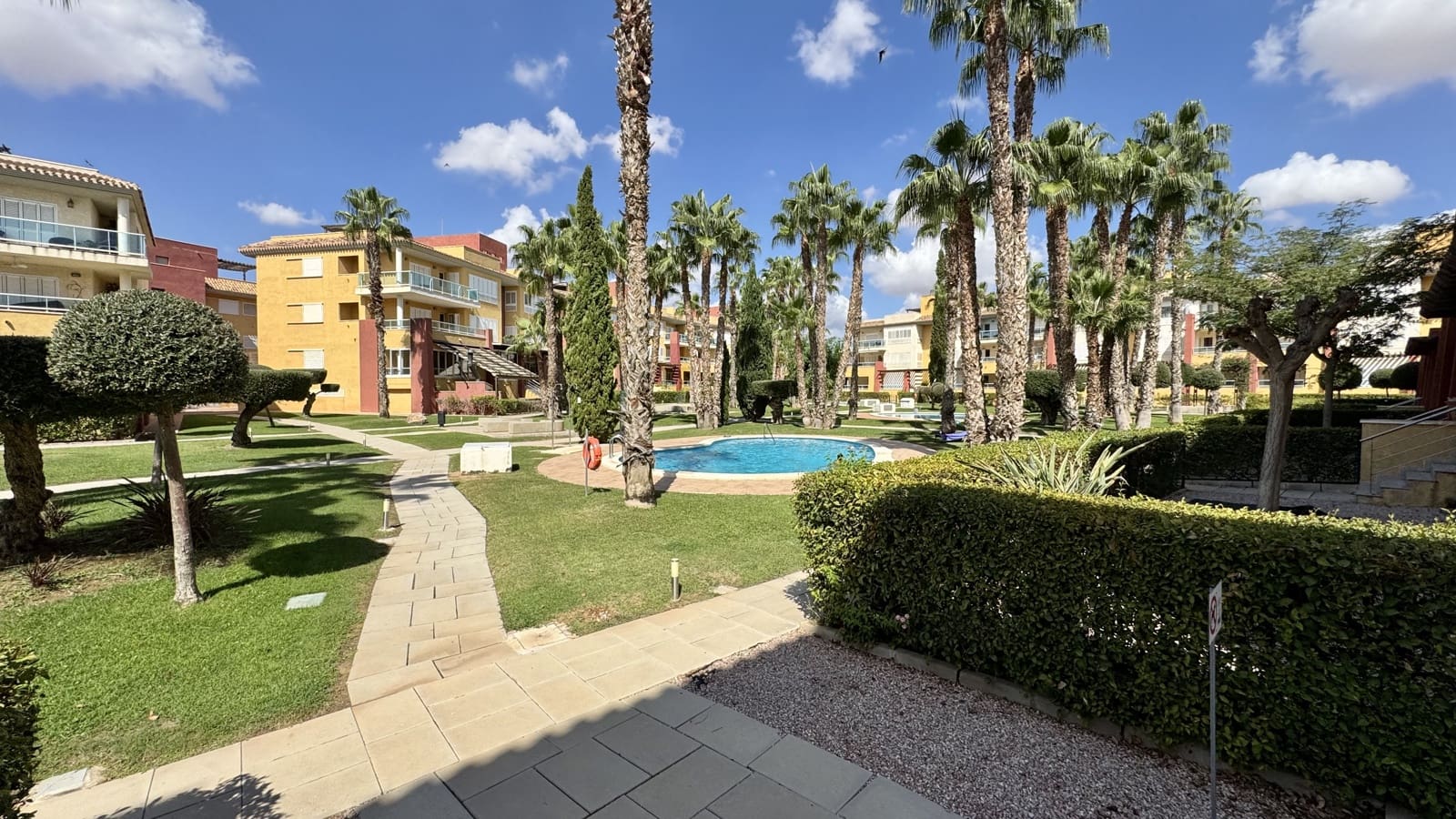 2 Zimmer Apartment zu verkaufen in Hacienda del Alamo mit Pool Garage - 229.000 € (Ref: 10139689)