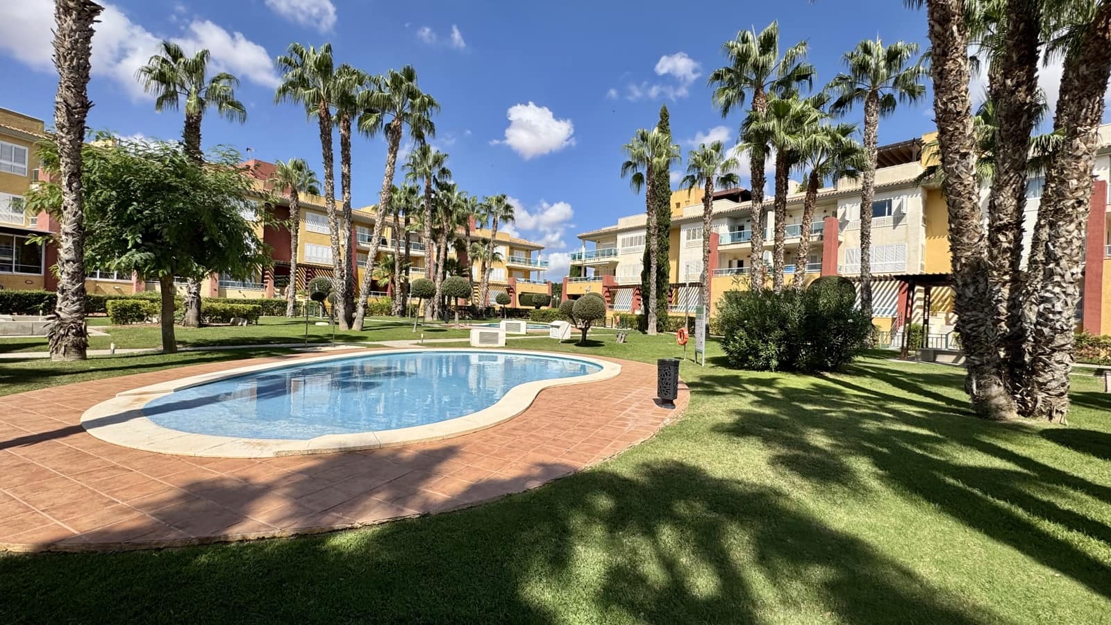 2 Zimmer Apartment zu verkaufen in Hacienda del Alamo mit Pool Garage - 229.000 € (Ref: 10139689)