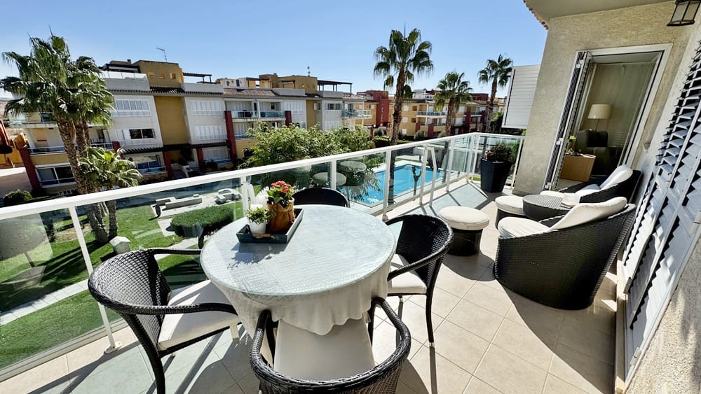3 soverom Penthouse til salgs i Hacienda del Alamo med svømmebasseng garasje - € 239 950 (Ref: 10153175)