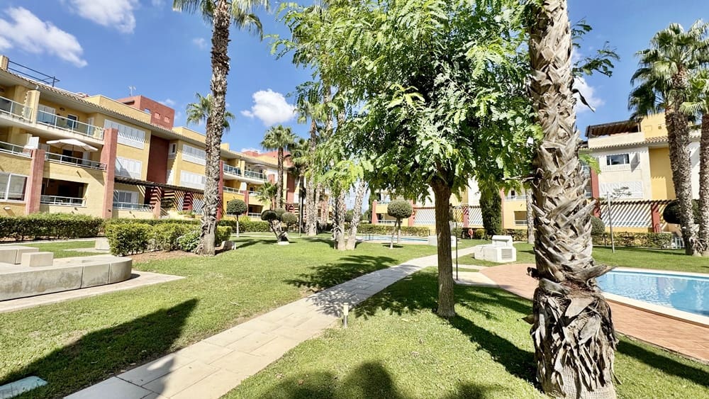 2 soveværelse Lejlighed til salg i Hacienda del Alamo med swimmingpool garage - € 189.900 (Ref: 10155491)