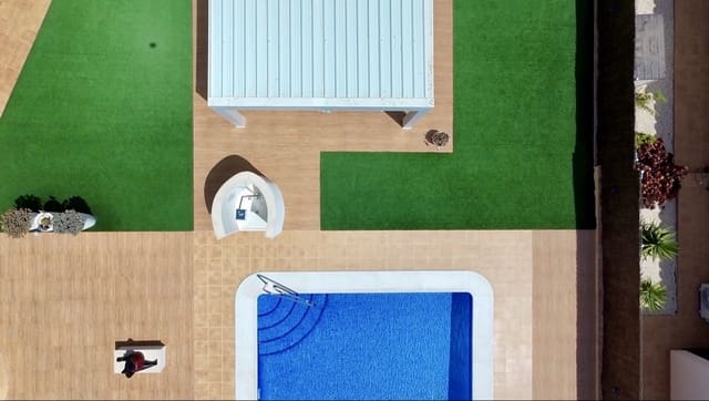 Chalet de 3 habitaciones en Hacienda del Alamo, Fuente Alamo de Murcia en venta con piscina garaje - 595.000 € (Ref: 10156134)