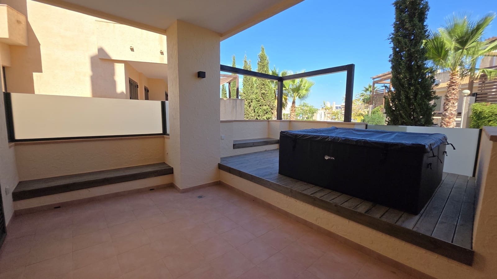 Apartamento de 2 habitaciones en Hacienda del Alamo en venta con piscina garaje - 189.000 € (Ref: 10163308)