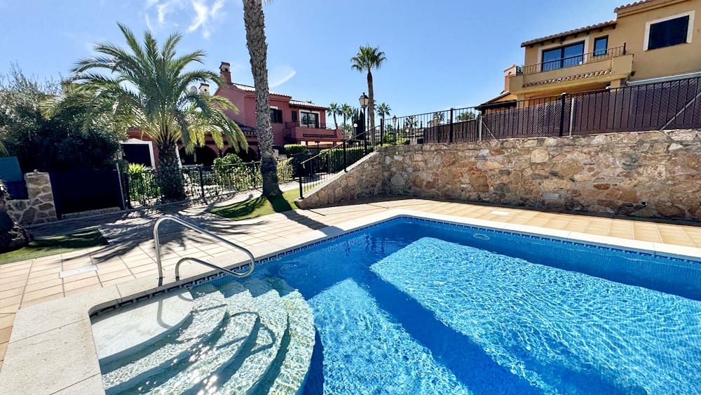 Chalet de 3 habitaciones en Hacienda del Alamo en venta con piscina garaje - 344.950 € (Ref: 10168750)