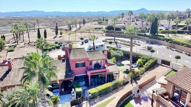 Chalet de 3 habitaciones en Hacienda del Alamo, Fuente Alamo de Murcia en venta con piscina garaje - 344.950 € (Ref: 10168750)