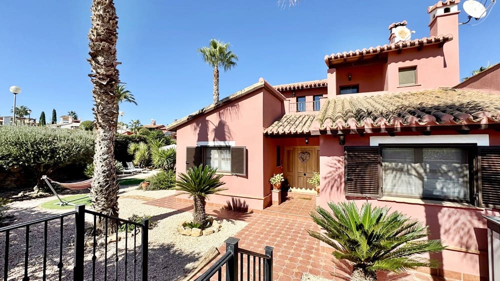Chalet de 3 habitaciones en Hacienda del Alamo en venta con piscina garaje - 344.950 € (Ref: 10168750)
