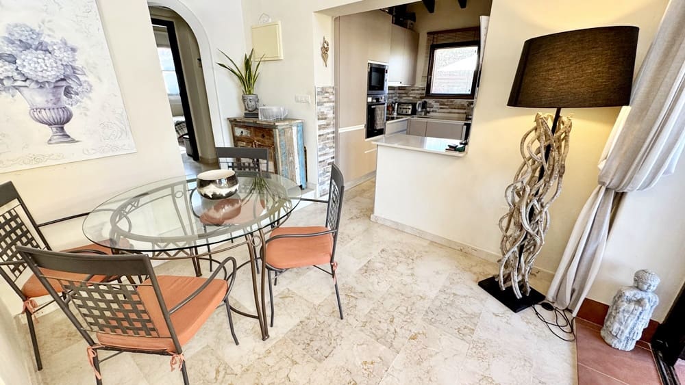 Chalet de 3 habitaciones en Hacienda del Alamo en venta con piscina garaje - 344.950 € (Ref: 10168750)