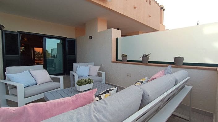 2 soverom Leilighet til salgs i Hacienda del Alamo med svømmebasseng garasje - € 200 000 (Ref: 9266712)