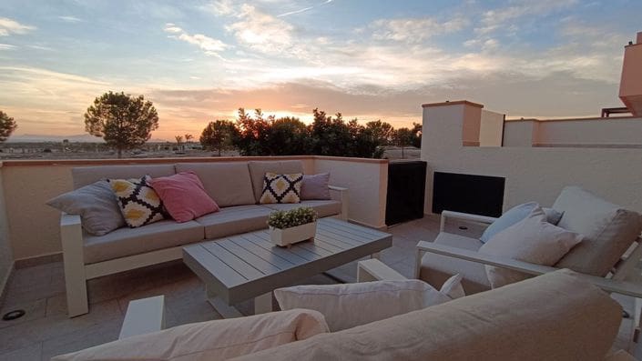 2 soverom Leilighet til salgs i Hacienda del Alamo med svømmebasseng garasje - € 200 000 (Ref: 9266712)