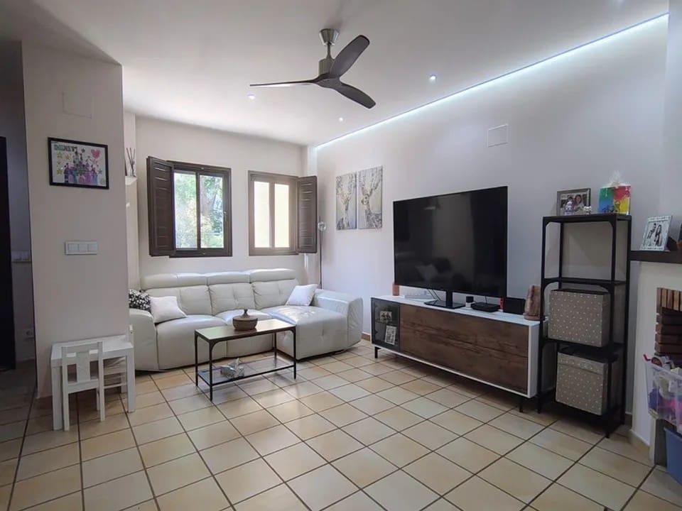 3 soverom Villa til salgs i Hacienda del Alamo med svømmebasseng garasje - € 179 900 (Ref: 9347769)