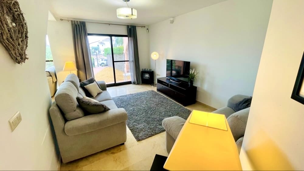 3 makuuhuone Huvila myytävänä paikassa Hacienda del Alamo mukana uima-altaan 
autotalli - 285 000 € (Ref: 9347785)