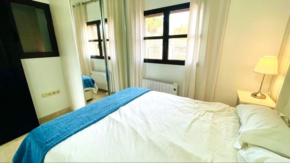 3 makuuhuone Huvila myytävänä paikassa Hacienda del Alamo mukana uima-altaan 
autotalli - 285 000 € (Ref: 9347785)