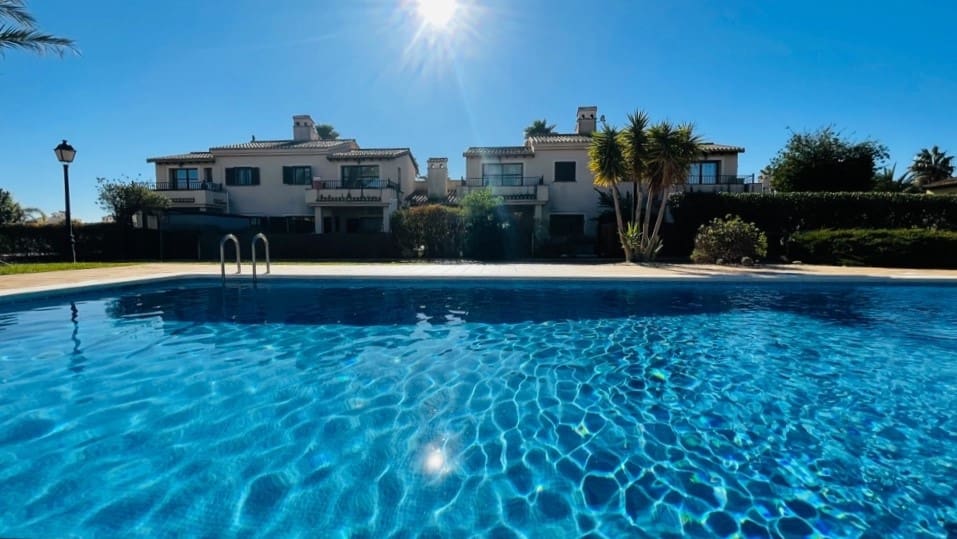 3 soveværelse Villa til salg i Hacienda del Alamo med swimmingpool - € 215.000 (Ref: 9347788)