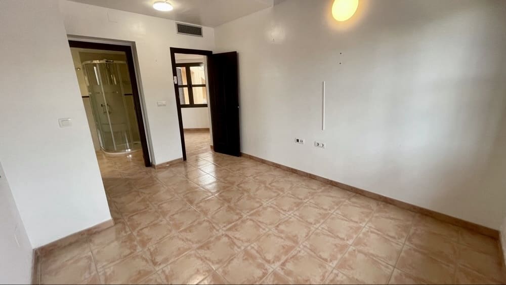 3 quarto Moradia para venda em Hacienda del Alamo com piscina - 357 000 € (Ref: 9372077)