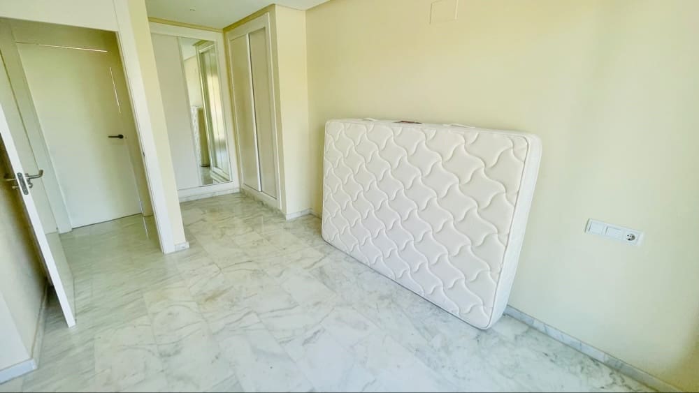 2 bedroom Apartment for sale in Hacienda del Alamo - € 185,000 (Ref: 9379575)