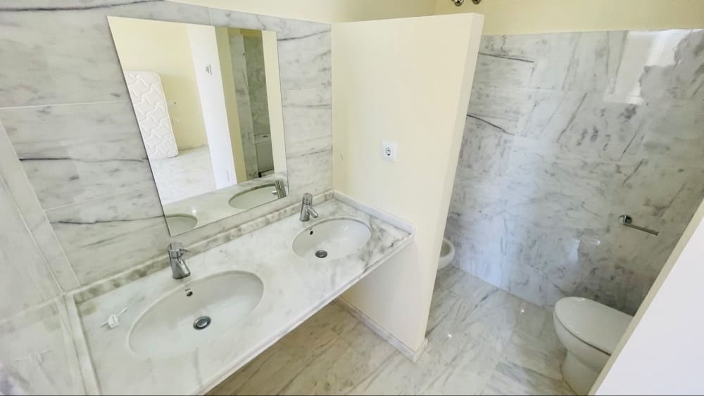 2 bedroom Apartment for sale in Hacienda del Alamo - € 185,000 (Ref: 9379575)