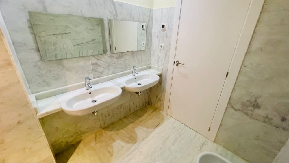 2 bedroom Apartment for sale in Hacienda del Alamo - € 185,000 (Ref: 9379575)